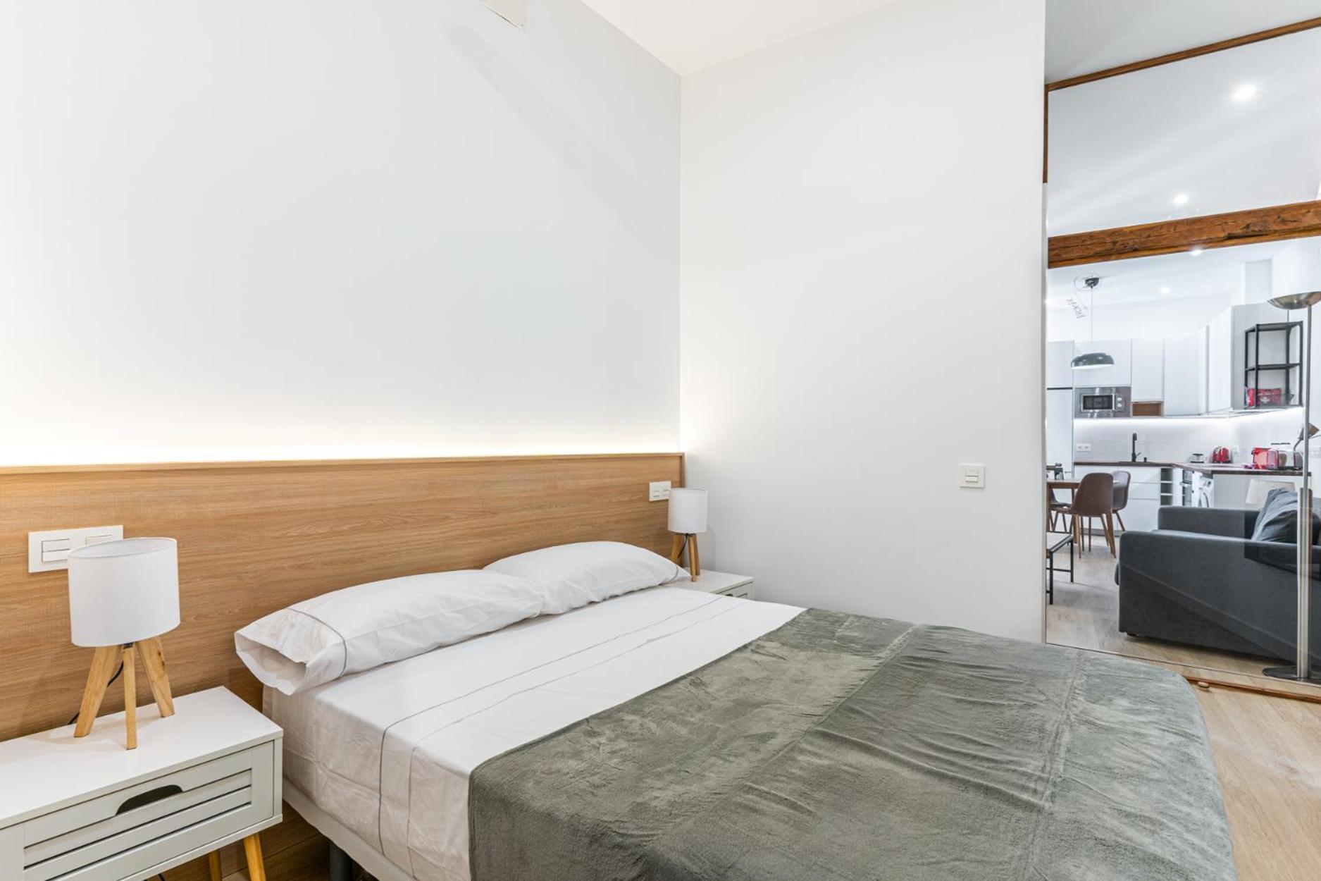 Vr Jeronima Apartments มาดริด ภายนอก รูปภาพ