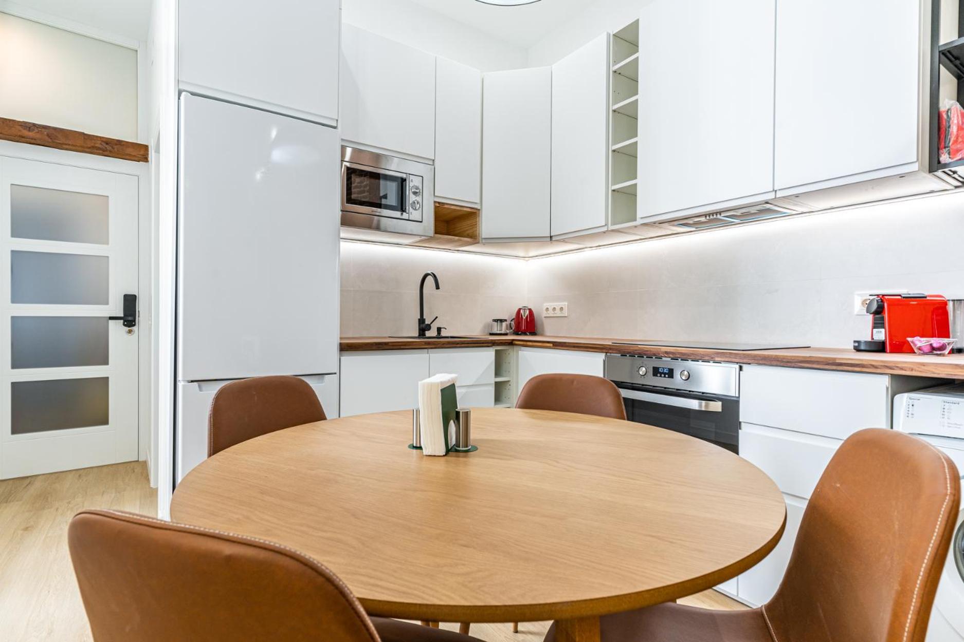 Vr Jeronima Apartments มาดริด ภายนอก รูปภาพ