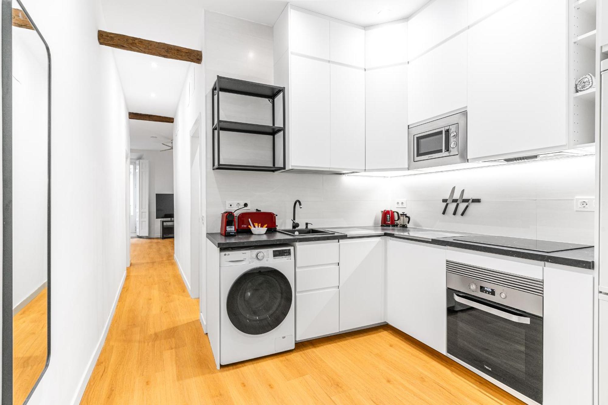 Vr Jeronima Apartments มาดริด ภายนอก รูปภาพ